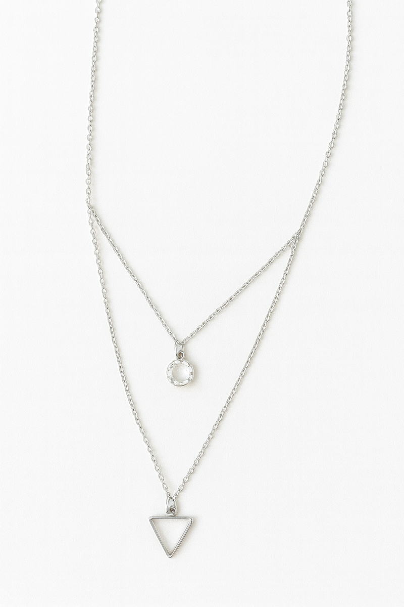 ✨ Colar Prata Geométrico com Cristal Elegance